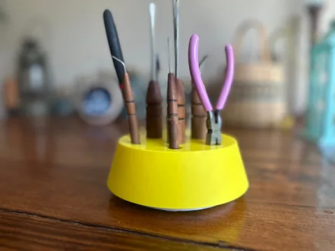 Rotating Tool Holder